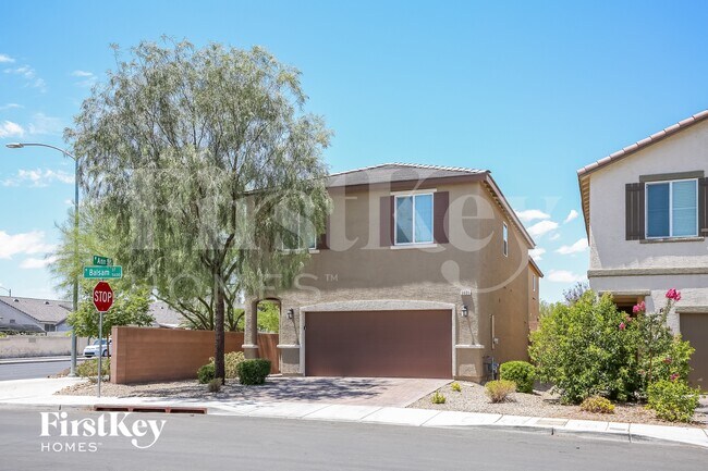 Photo - 5605 N Balsam St