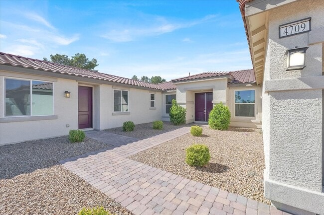 Photo - 4709 N Park St