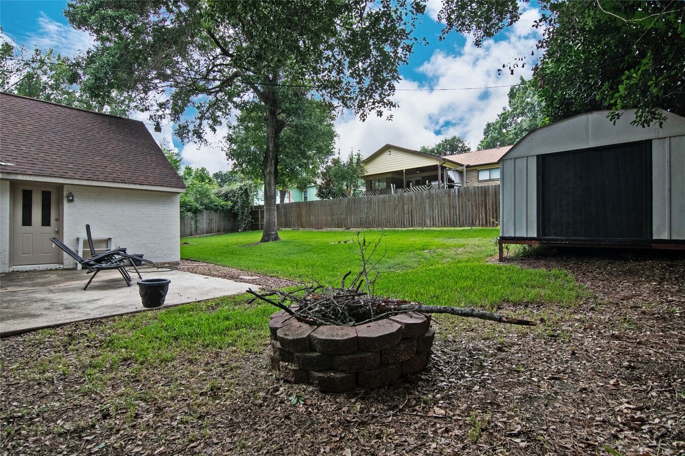 Photo - 2410 Valley Dr