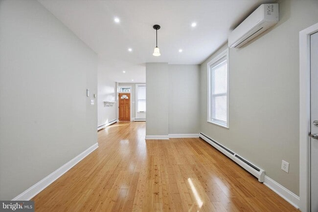 Photo - 606 Vernon St