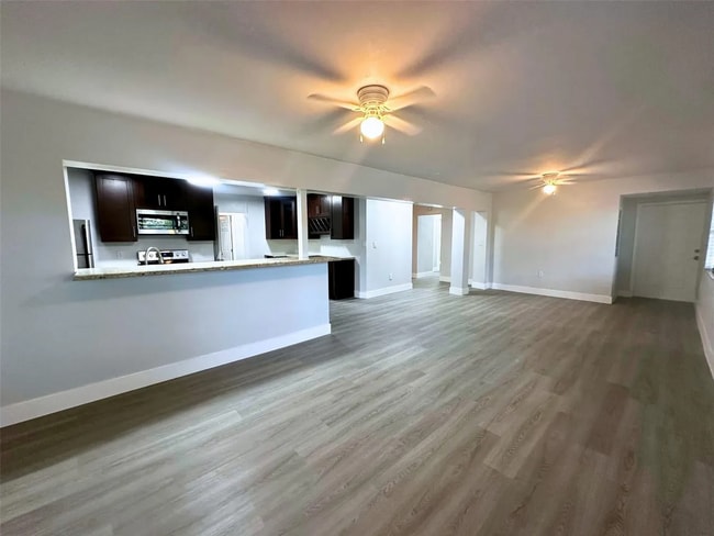 Building Photo - 1390 Riverland Rd Unit 1