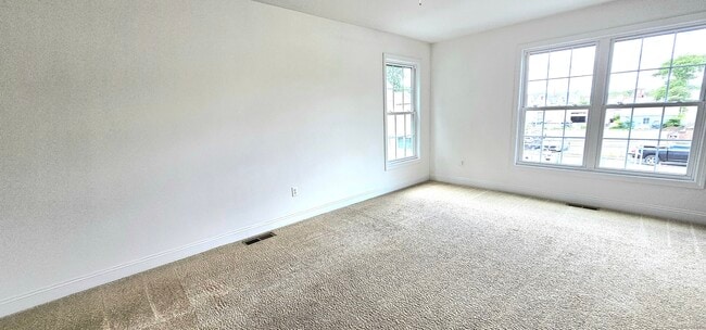 Photo - 83 Buckingham Ave Unit A