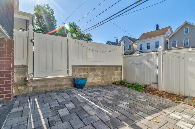 Photo - 232 Pearsall Ave Unit 1
