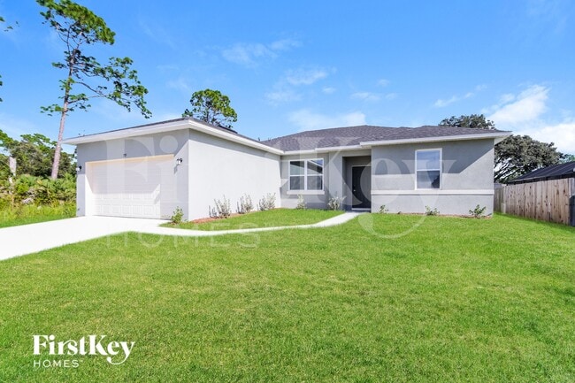 Photo - 755 Darby Ave SW