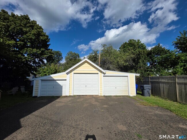 17 John St Unit A