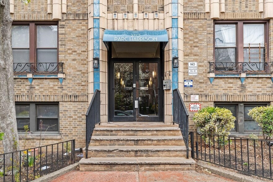 Photo - 270 Harrison Ave