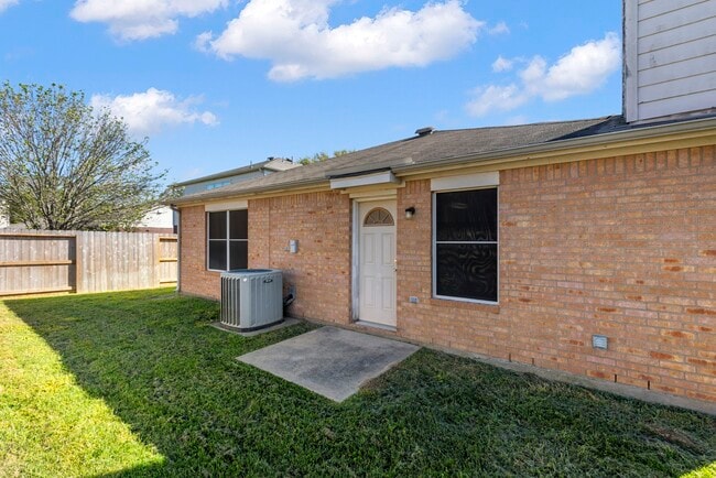 Photo - 4815 Rustic Field Ln