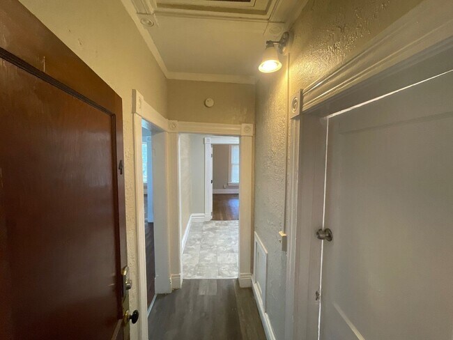 Photo - 318 N 17th St Unit 4