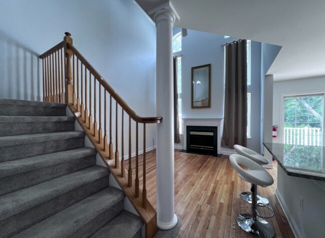 Photo - 128 Constitution Way