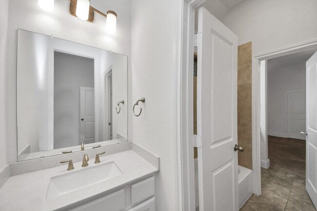 Photo - 14807 Providence Manor Way
