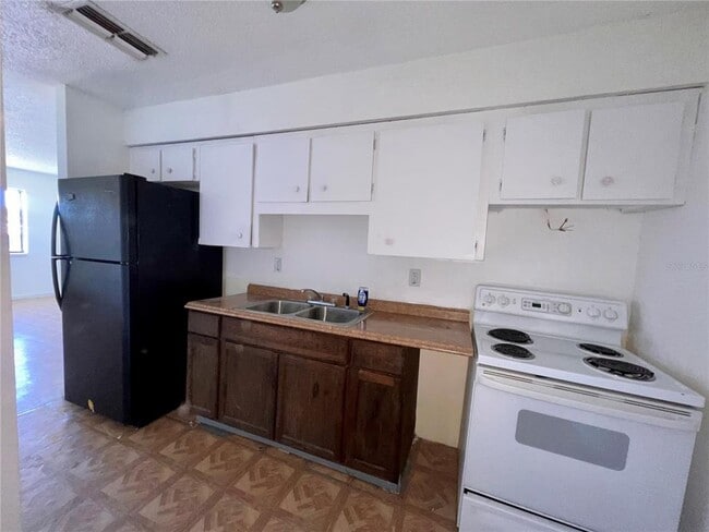 3847 Janeen Cir