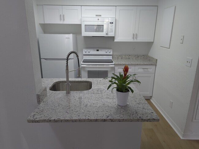 Photo - 1063 S Hiawassee Rd