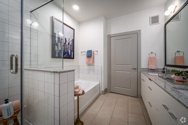 2BR, 2BA - 1,167SF