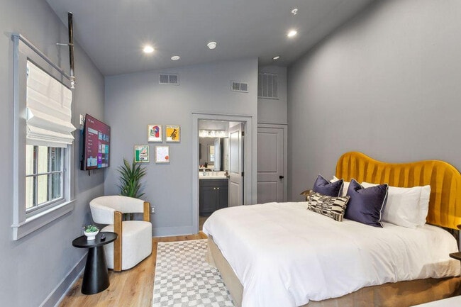 Photo - 1738 N Rampart St Unit ID1368480P