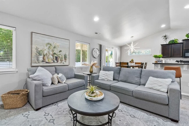 Photo - 2023 E Elm Grove Dr Unidad ID1460911P