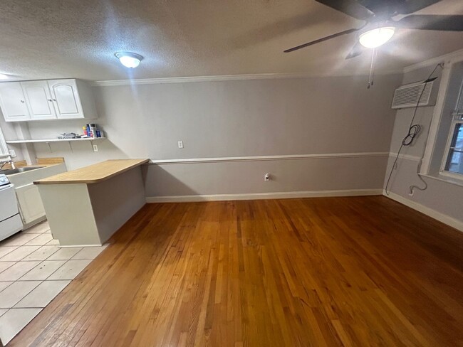 Photo - 1019 Monticello St Unit 1019-E Mon