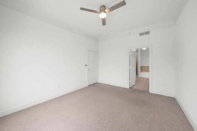 Photo - 3333 Allen Pkwy Unit 801