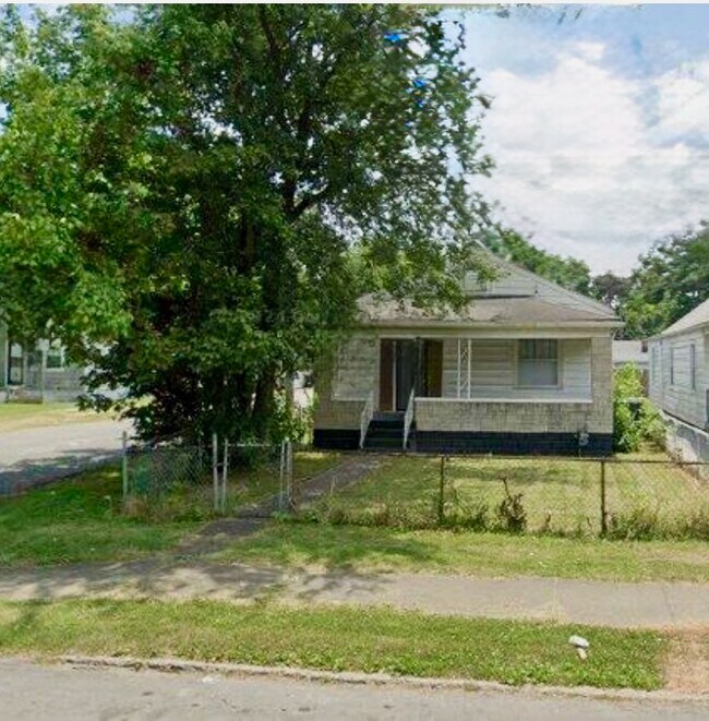 Photo - 900 Beecher St