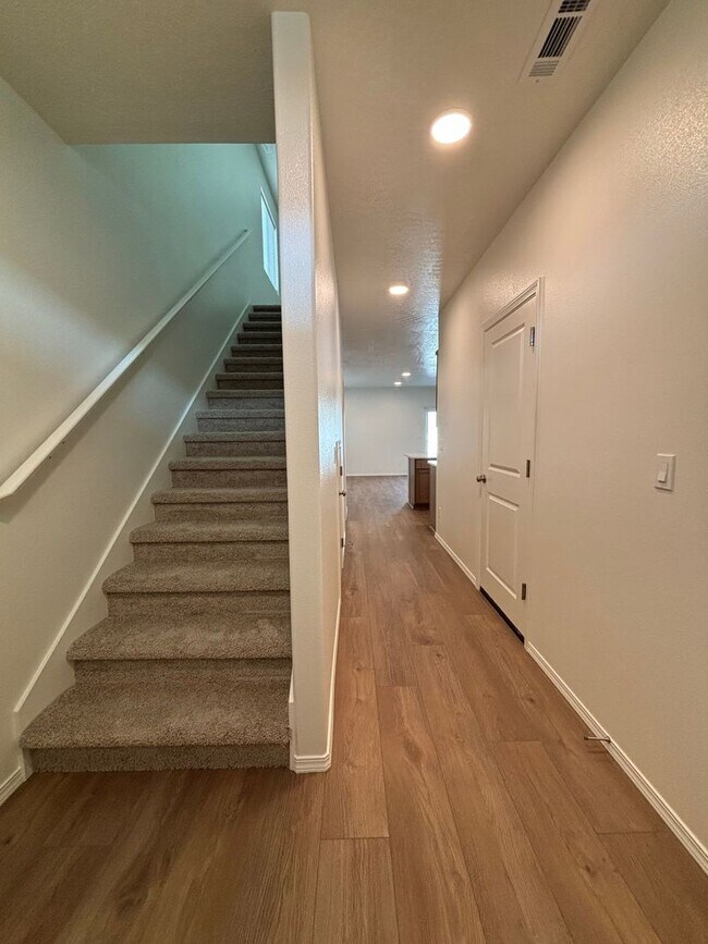 Photo - 3 Bedroom 2.5 Bathroom Townhome