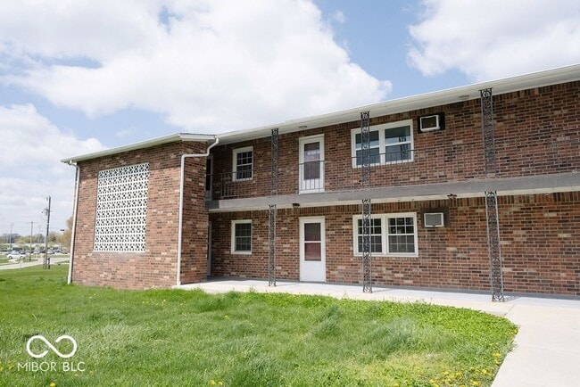 Photo - 140 Maple Park Dr Unit 2