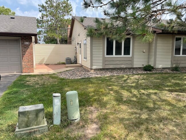 Building Photo - 4702 Markham Pt