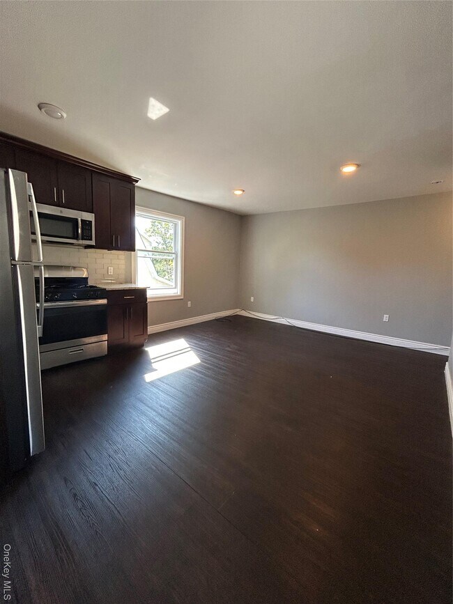 Photo - 41 Chapman Pl