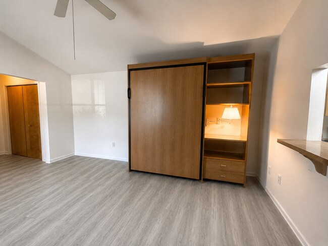Photo - 31 Railroad St Unidad Apartment 1