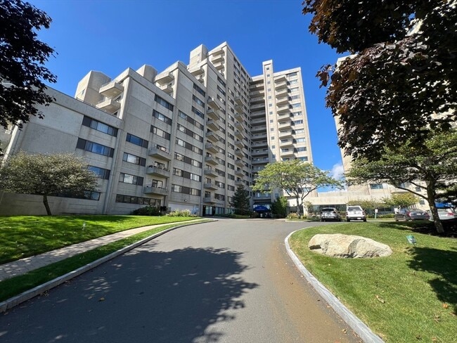 Building Photo - 376 Ocean Ave Unit 802 Rental