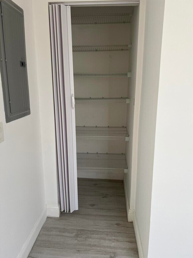 Photo - 407 S Lakeside Dr Unit D