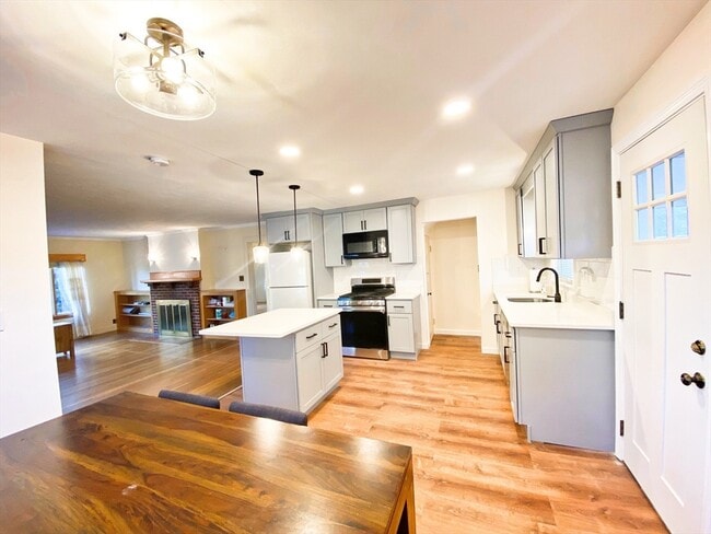 Photo - 143 Shore Dr