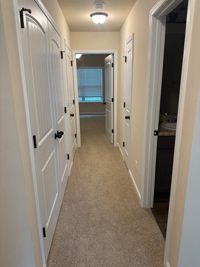 Photo - 213 Camellia Ct