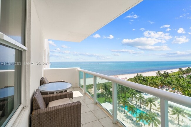 Building Photo - 5001 Collins Ave Unit 10G