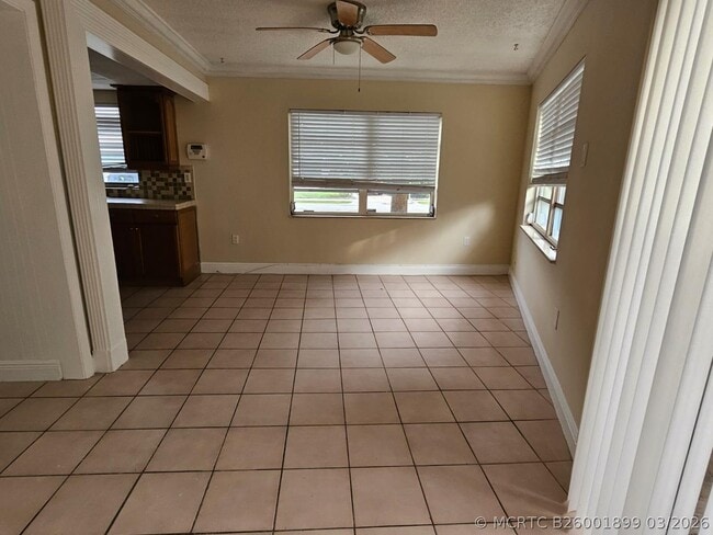1232 SW 30th Ct