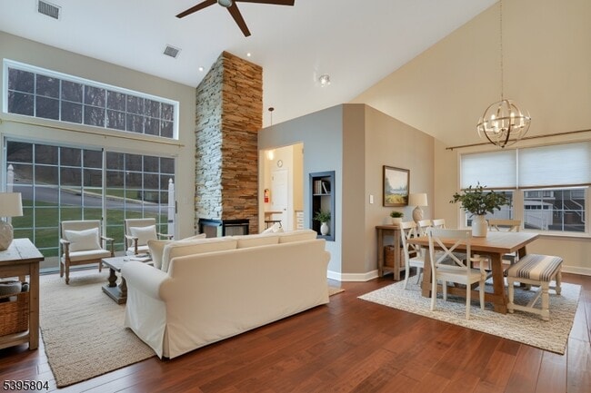 Building Photo - 1606 Windsor Ct