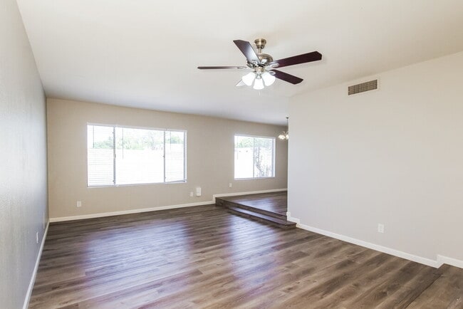15028 N 40th Pl