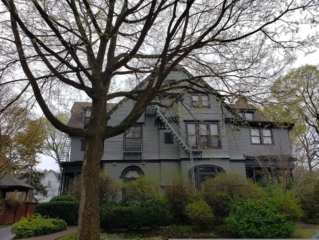 Photo - 400 Oxford St Apartment Unit 400-S02-3