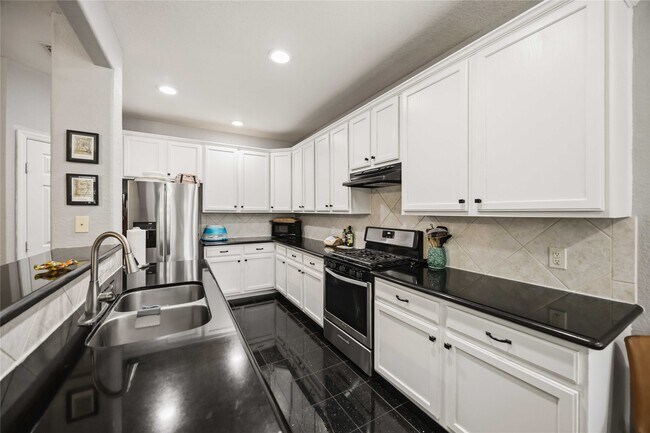 Photo - 3711 Hill Family Ln