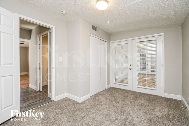 Photo - 7427 E McKinley St