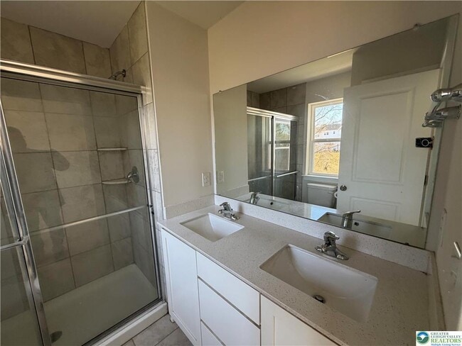 Photo - 4960 Brookside Ct