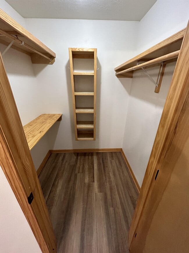 Photo - 2722 Ryan Rd