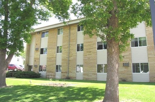 Centennial Plaza Senior Apartments - Centennial Plaza Senior Apartments