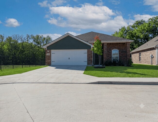 Building Photo - 10176 Manzanilla Ave