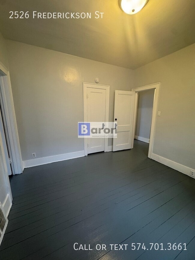 Photo - 2526 Frederickson St