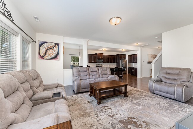 Photo - 5514 Hardie Farm Dr