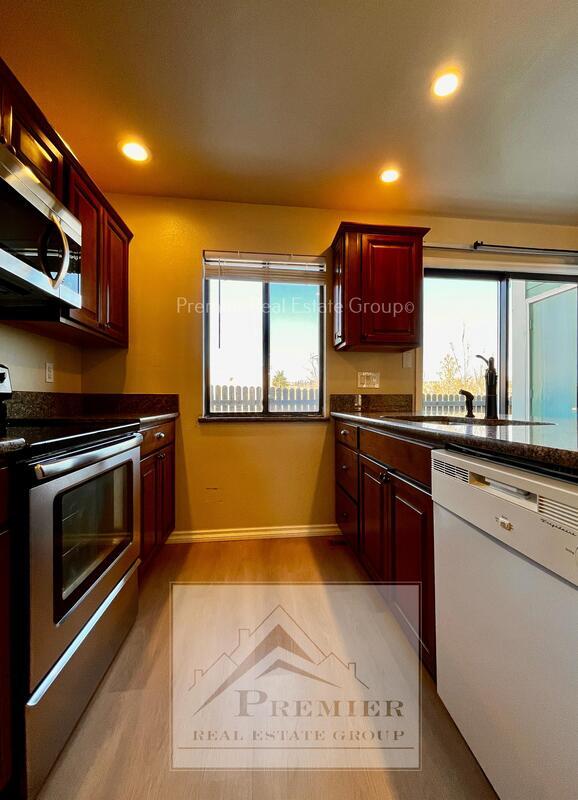 Photo - 806 London Green Way