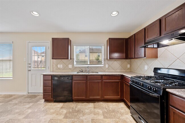 Photo - 1026 Carolina Wren Cir