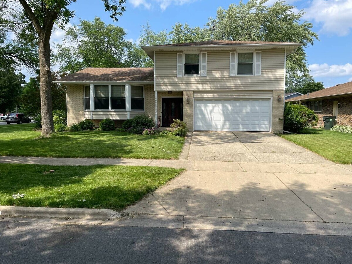 Photo - 2102 E Robinhood Ln Casa