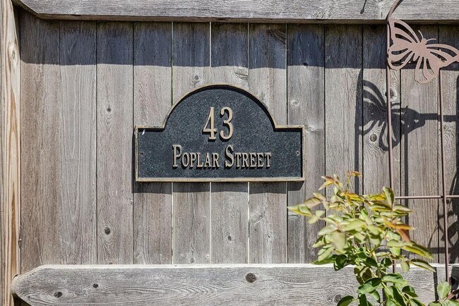 Photo - 43 Poplar St