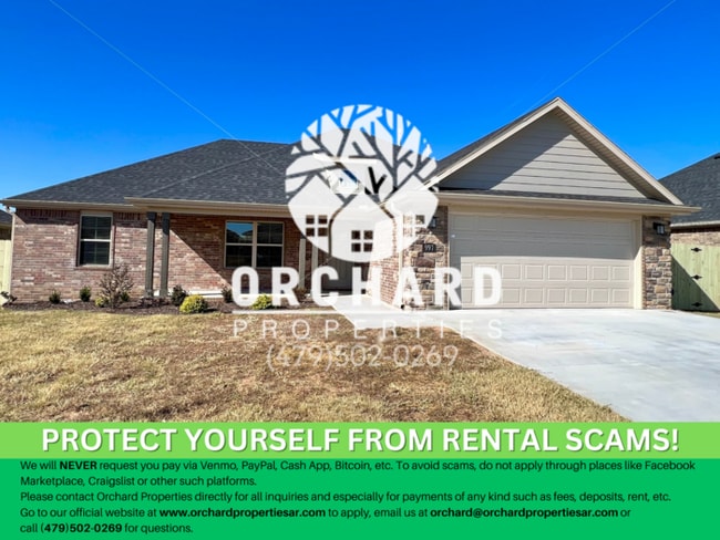 Building Photo - Single-Family Home- Desirable Cedarwood Plan