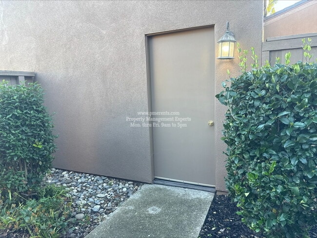 Photo - 4925 Grouse Run Dr Unit 4925